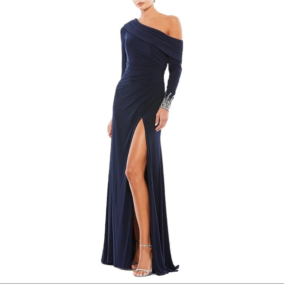 Mac Duggal Dresses & Skirts - Mac Duggal One-Shoulder Jersey Ruched Side Slit Gown